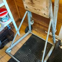 Carrello porta motore fuoribordo