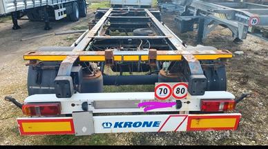 Rimorchi scarrabili portacasse usati