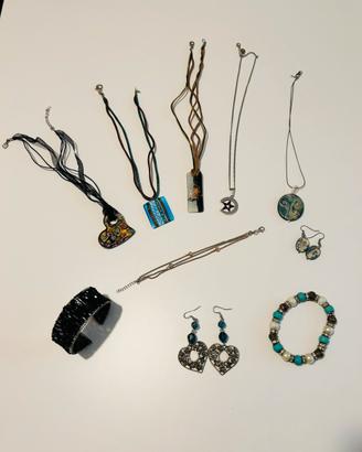Collane, bracciali e accessori vari