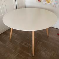 Tavolo rotondo moderno bianco con gambe in legno