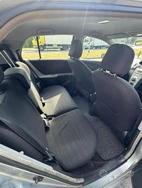 Toyota yaris 2a serie