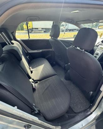 Toyota yaris 2a serie