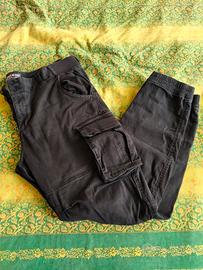 pantalone da uomo con tasconi
