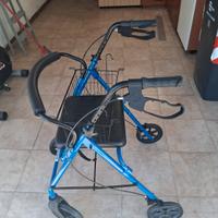 Girello deambulatore