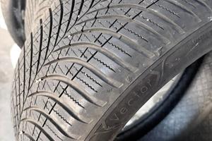 Pneumatici GoodYear 245/40/18 97 W