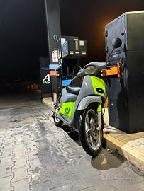 Aprilia scarabeo 50 (70)