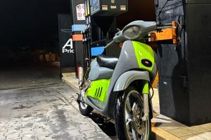 Aprilia scarabeo 50 (70)