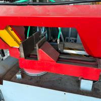Serra a nastro 350 con discesa e morsa automatica
