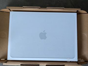 MACBOOK NEO Argento 13" 8/256GB - Nuovo UNIEURO