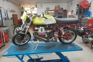 Moto Guzzi V10 Centauro