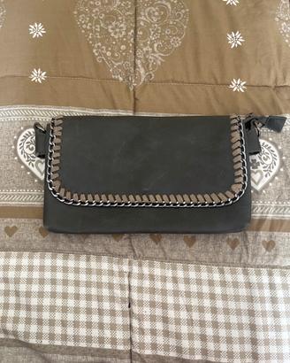 Pochette grigia