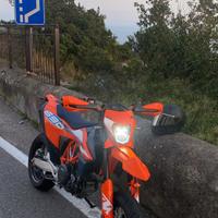 KTM 690 SMC R 2024