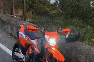 KTM 690 SMC R 2024