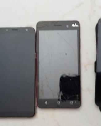 Vecchi cellulari e batterie 