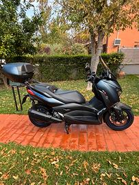 Yamaha xmax 300