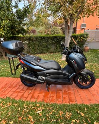 Yamaha xmax 300