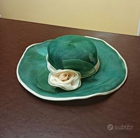Cappello in tulle verde