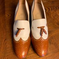 Scarpe bicolori con fiocco