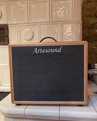 Amplifificatore per chitarra