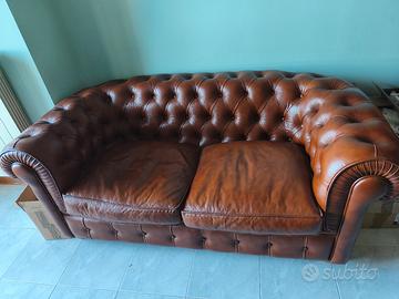 Divano 2 posti Chesterfield capitonné in pelle