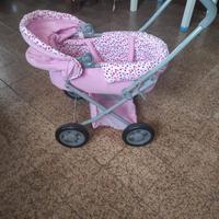 Passeggino giocattolo bambina