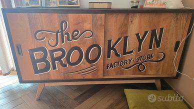 Mobile madia in legno