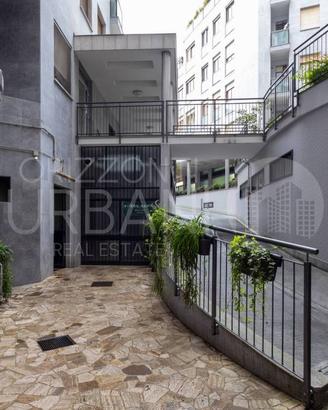 Attività / Licenza di 275 m² a Milano