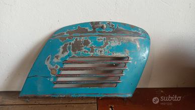 Sportello motore vespa 50 color originale turchese