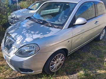 Lancia ypsilon