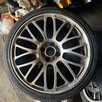 4 gomme  205/40/17