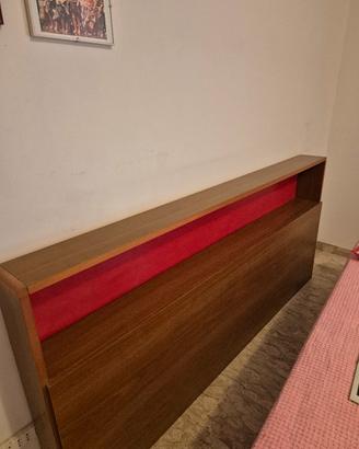 testiera  letto contenitore marrone interno rosso