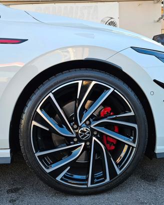 Cerchi golf gti 8 da 19