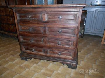 Canterano antico in noce fine Seicento
