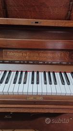 Pianoforte verticale