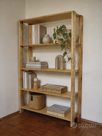 Scaffale artigianale in legno recuperato – Maderas