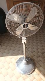 ventilatore a piantana vintage