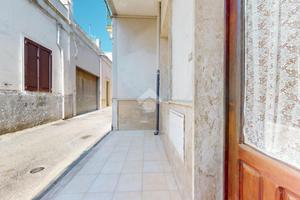 2 LOCALI A FRANCAVILLA FONTANA