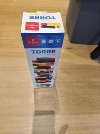 TORRE COLORATA CON MARTELLO in legno, di Dal Negro