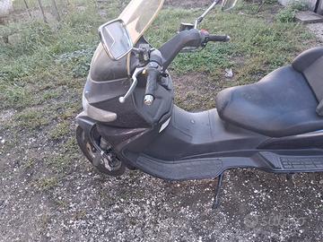 suzuki burgman 400