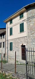 Casa indipendente di 100 m² con 5 locali a Langhir