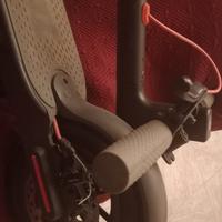 MONOPATTINO DUCATI  sostituzione batteria