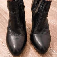 Stivaletti in pelle Nero Giardini