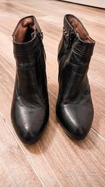 Stivaletti in pelle Nero Giardini