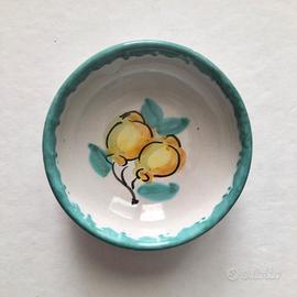 Ciotola in ceramica dipinta a mano