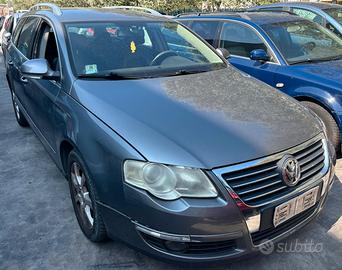 VOLKSWAGEN PASSAT per ricambi usati