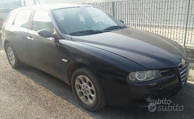 Alfa romeo 156 anno 2005 ricambi usati