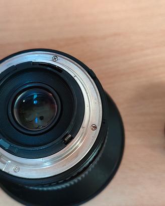 Samyang 14 mm 2.8 attacco Nikon