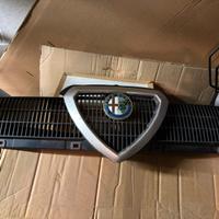 Mascherina frontale griglia alfa 155