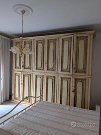 Ampio armadio camera da letto stile classico