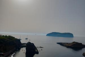 Casa vacanze Ventotene, a 2 passi spiaggia Calanav